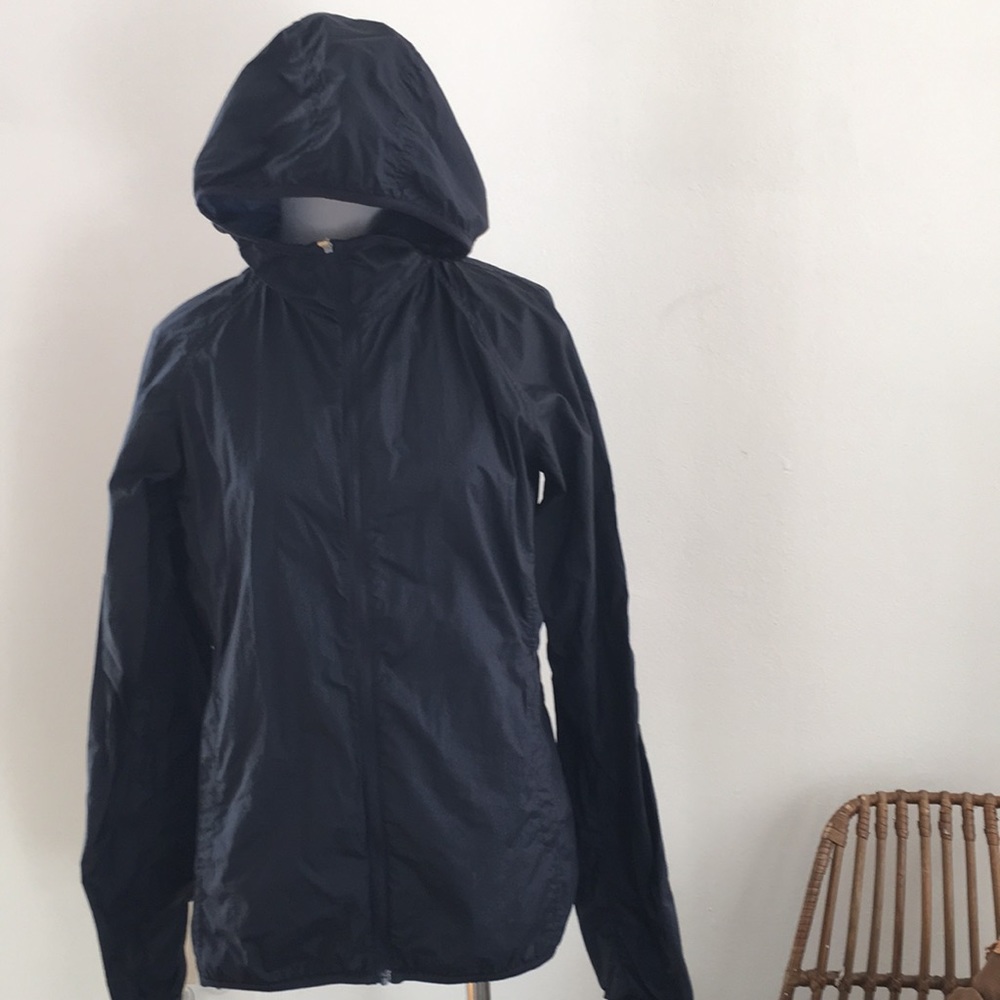 Uniqlo navy blue slim fit windbreaker hoodie S